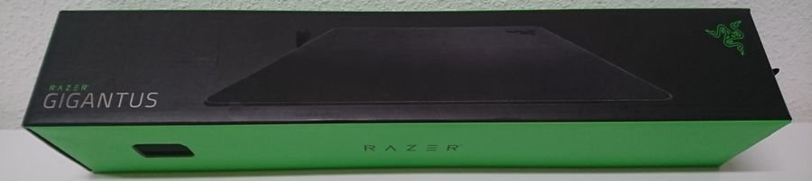 RAZER GIGANTUS CAJA